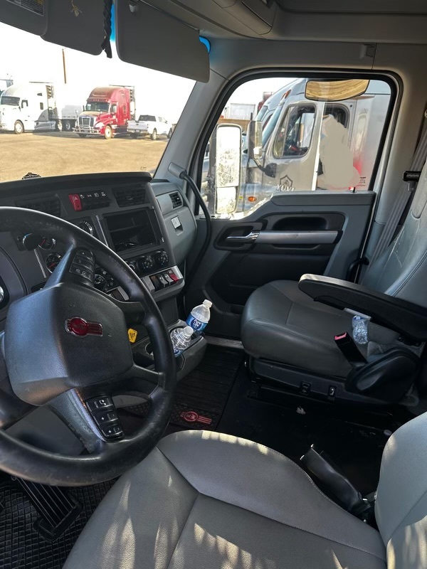 2021 KENWORTH T680 - Image 6